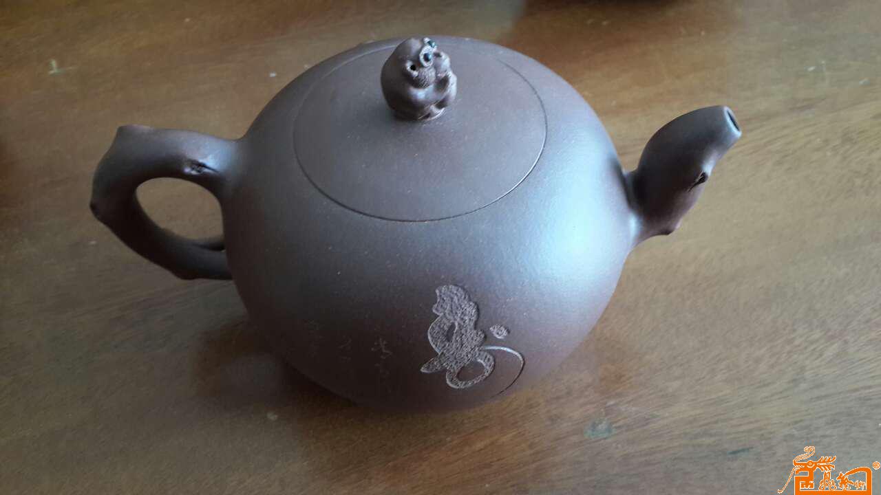 作品30猴寿茶壶